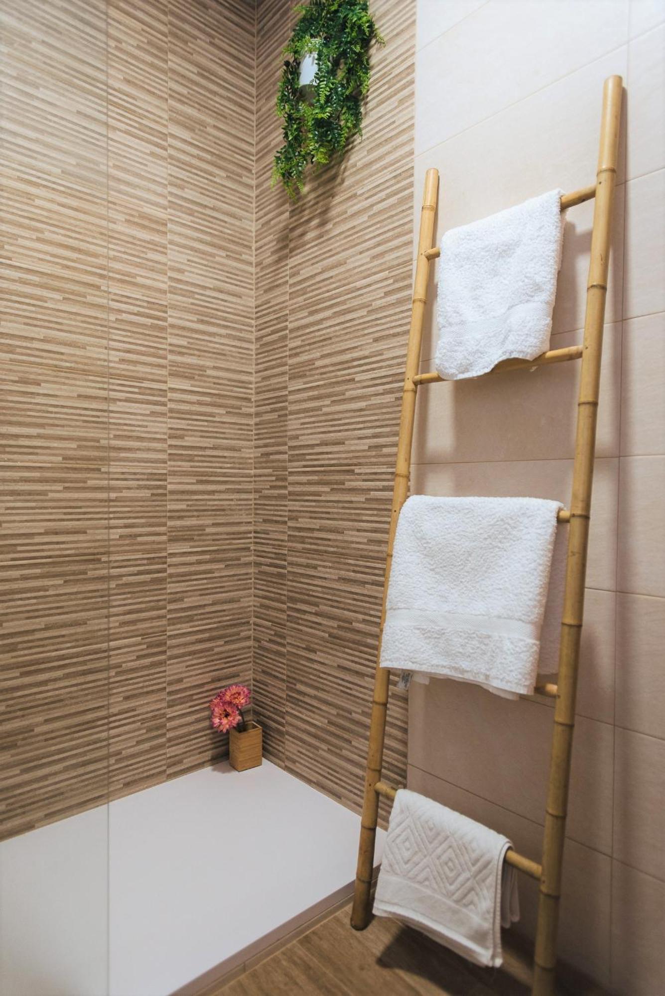 セビリアHostly Orfila 3A-3B Exclusive Penthouse-Center-Fibre-Parking Optionalアパートメント エクステリア 写真